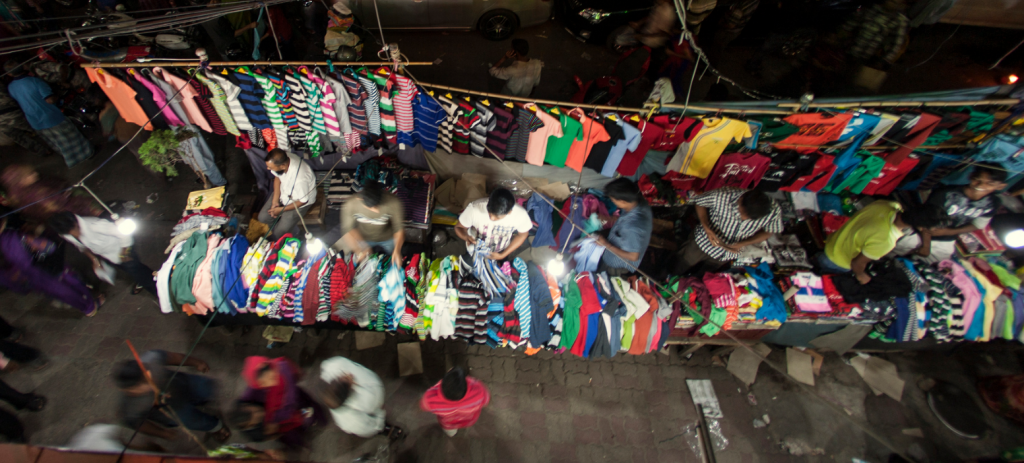 Bangladesh Clothing. Source: Orangeadnan, flickr.com