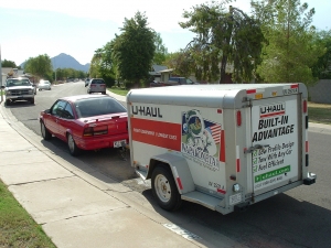 Closed Trailer: Vehicle moving day tips to help make your move much easier.