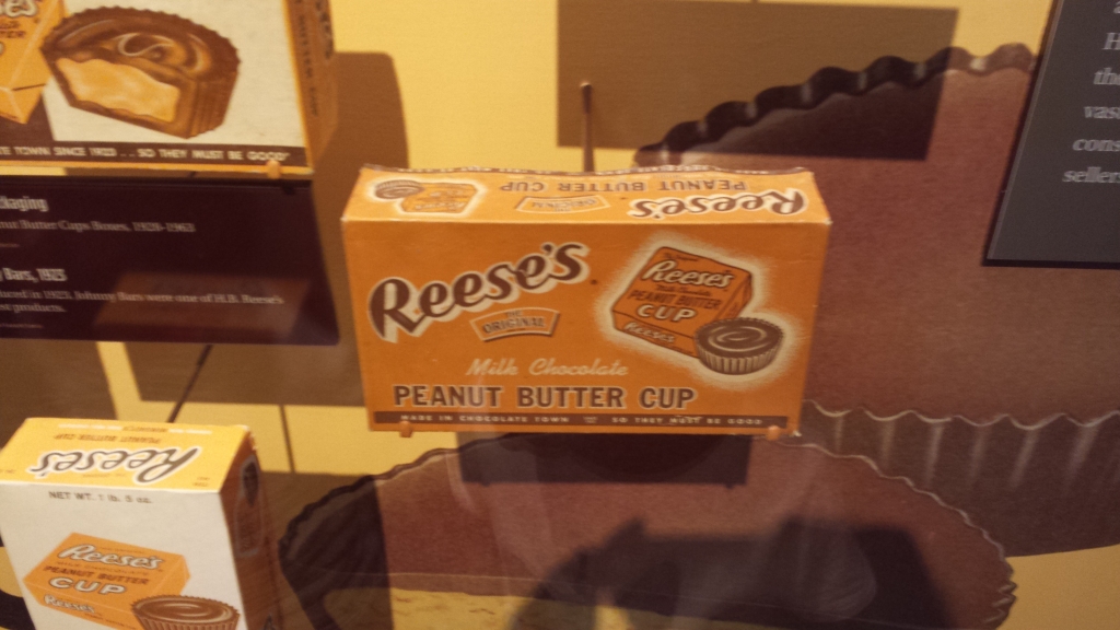 Hershey Kiss machine at The original Reeses packaging at the Hershey Story Chocolate Museum #familyfun #TravelClevely