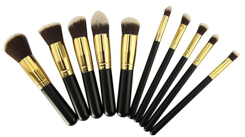 Review: 7 Piece - Beauty 9 Professional Makeup Brush Set